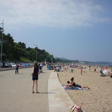Flat 2 Opposite Travel Lodge Колвин Бэй Экстерьер фото