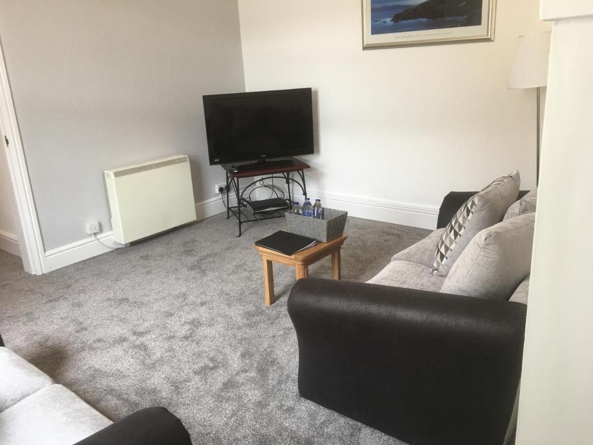 Flat 2 Opposite Travel Lodge Колвин Бэй Экстерьер фото